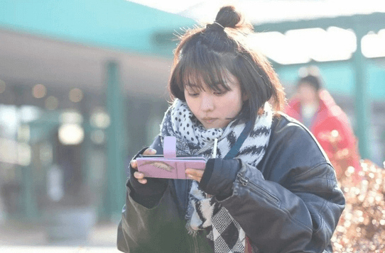 “孤独经济”,靠年轻人的孤独感发财