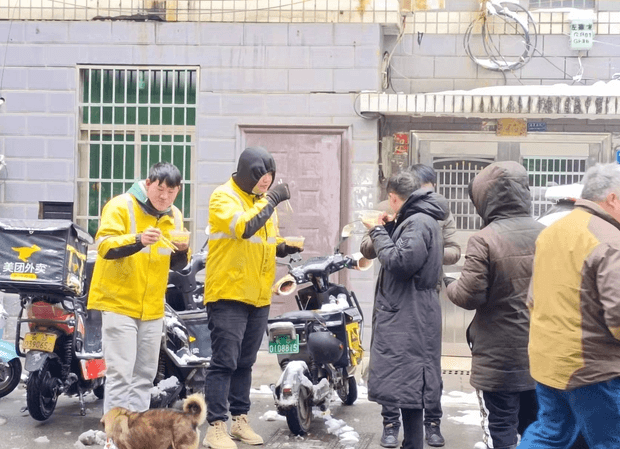女外卖骑手的飞驰人生:成为零差评收割机,在男人堆里杀出一条活路