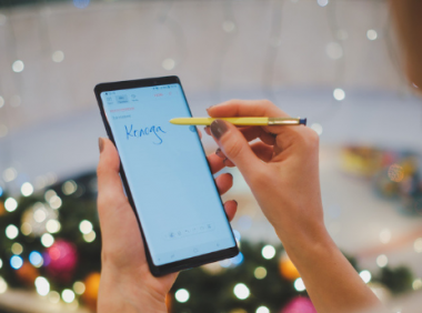 三星Galaxy新广告,真的好滑滑滑滑滑滑